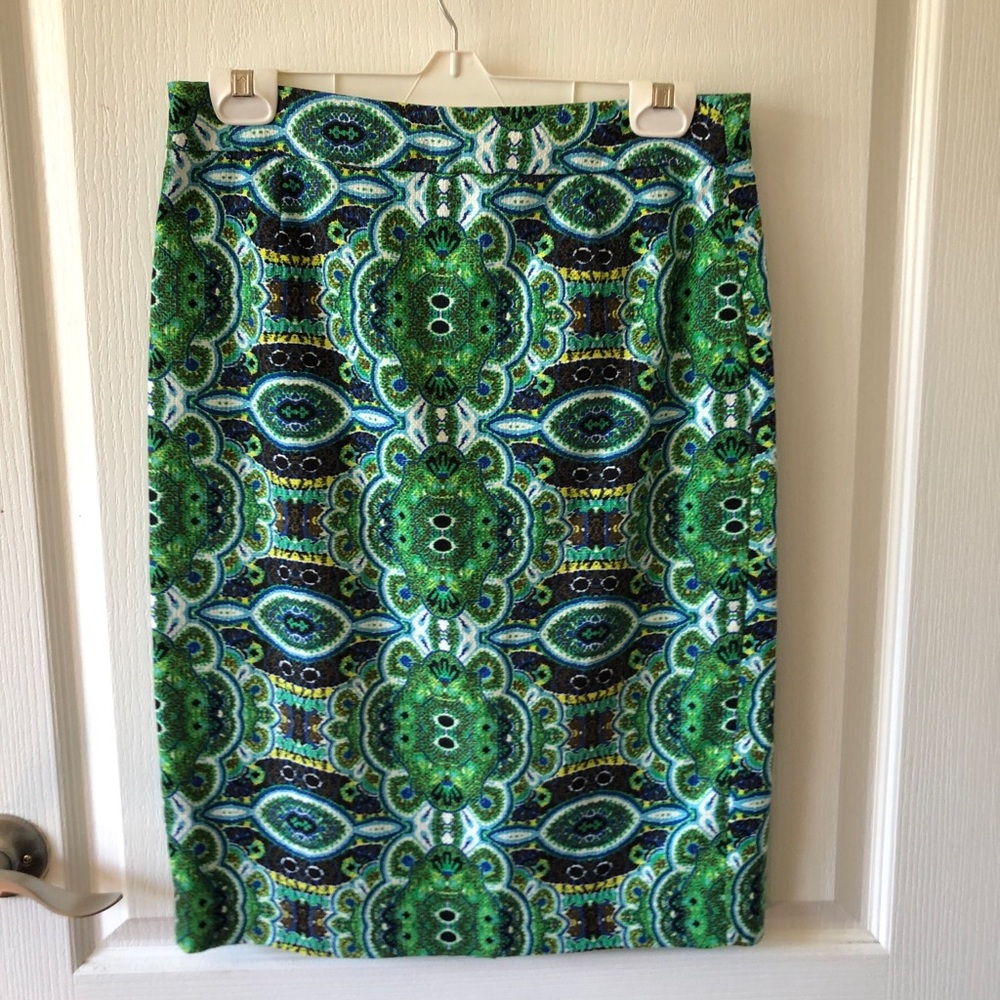 3/$20🎉 Colorfull skirt